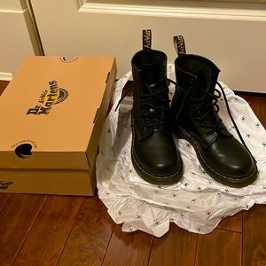 Doc Martens (like new)